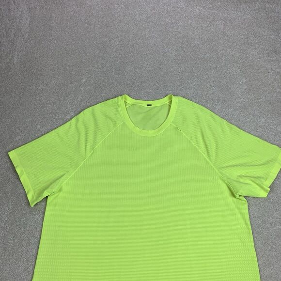 Lululemon Metal Vent Tech T Shirt Men Size XL Neon Green Yellow Gym Workout - Picture 2 of 16
